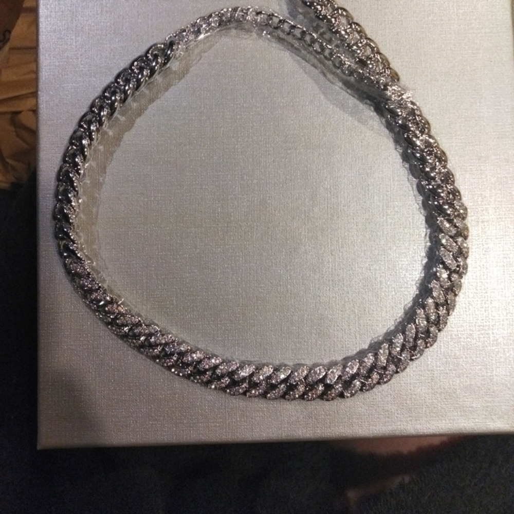 Elegant Silver Chain Necklace